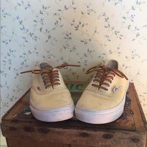 Vans Sunlight Yellow leather laces women’s 6.5
